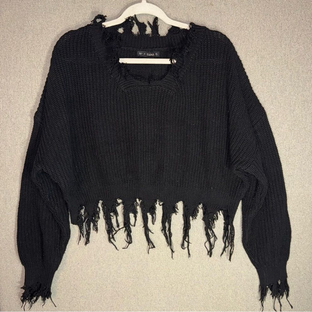 Zaful size “one size” Black v neck Distressed loose fit cropped Sweater
